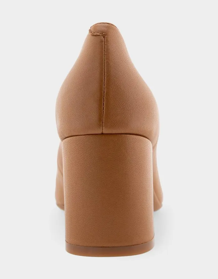 Aerosoles Comfortable Women039s Midheel Pump In Tan Leather Tan Leather Women Clogs and Mules