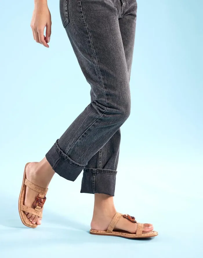 Aerosoles Comfortable Women039s Ornamented Tstrap Slide Sandal In Cork Cork Cork Women Flats