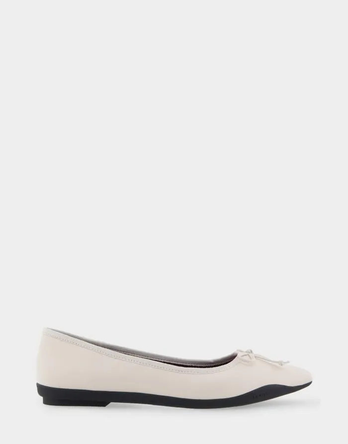 Aerosoles Comfortable Women039s Point Toe Flat In Eggnog Leather Eggnog Genuine Leather Women Ballet Aerosoles Comfortable Women039s Point Toe Flat In Eggnog Leather Eggnog Genuine Leather Women Ballet