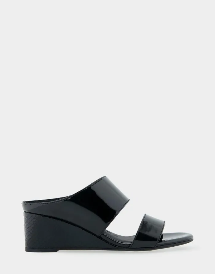 Aerosoles Comfortable Women039s Two Band Mid Wedge Slide Sandal In Black Patent Faux Leather Black Patent Faux Leather Women Wedges Aerosoles Comfortable Women039s Two Band Mid Wedge Slide Sandal In Black Patent Faux Leather Black Patent Faux Leather Women Wedges