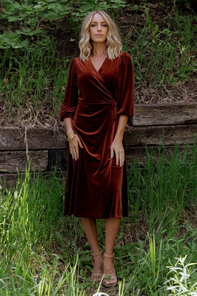 Baltic Born Mother Of The Bride Women Beckinsale Velvet Wrap Dress Cinnamon Baltic Born Mother Of The Bride Women Beckinsale Velvet Wrap Dress Cinnamon