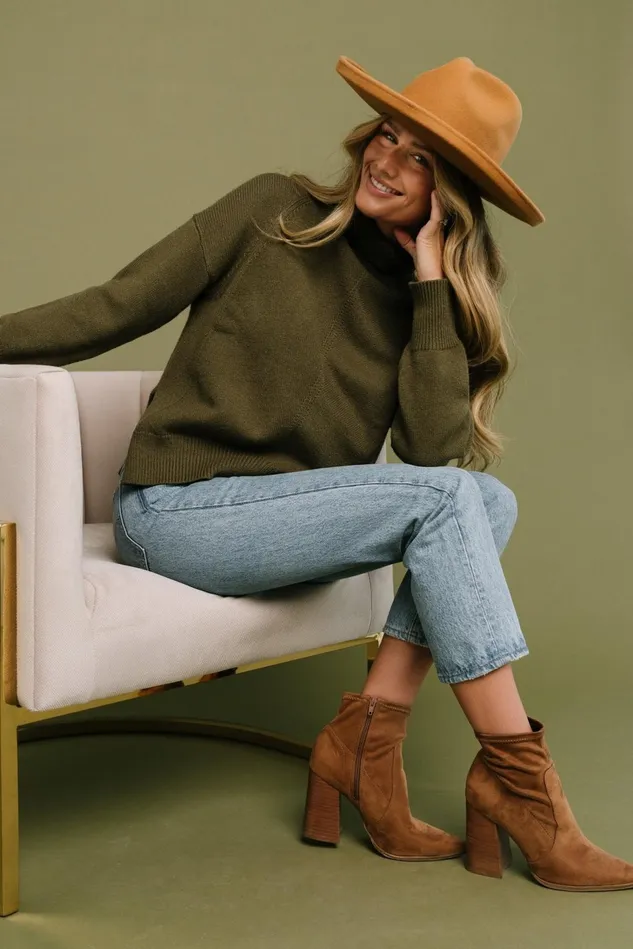 Baltic Born Sweaters Women Collins Knit Sweater Olive Baltic Born Sweaters Women Collins Knit Sweater Olive