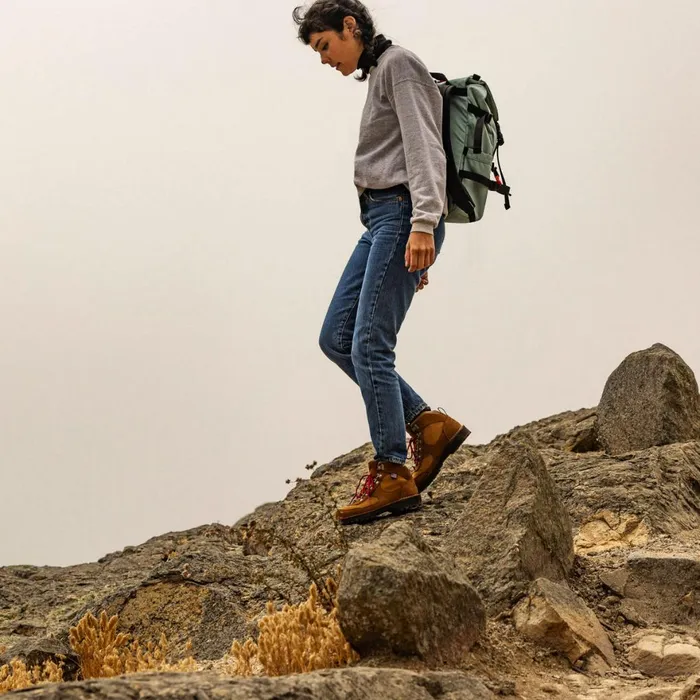 Cascade Crest Grizzly BrownRhodo Red Women Danner Boots