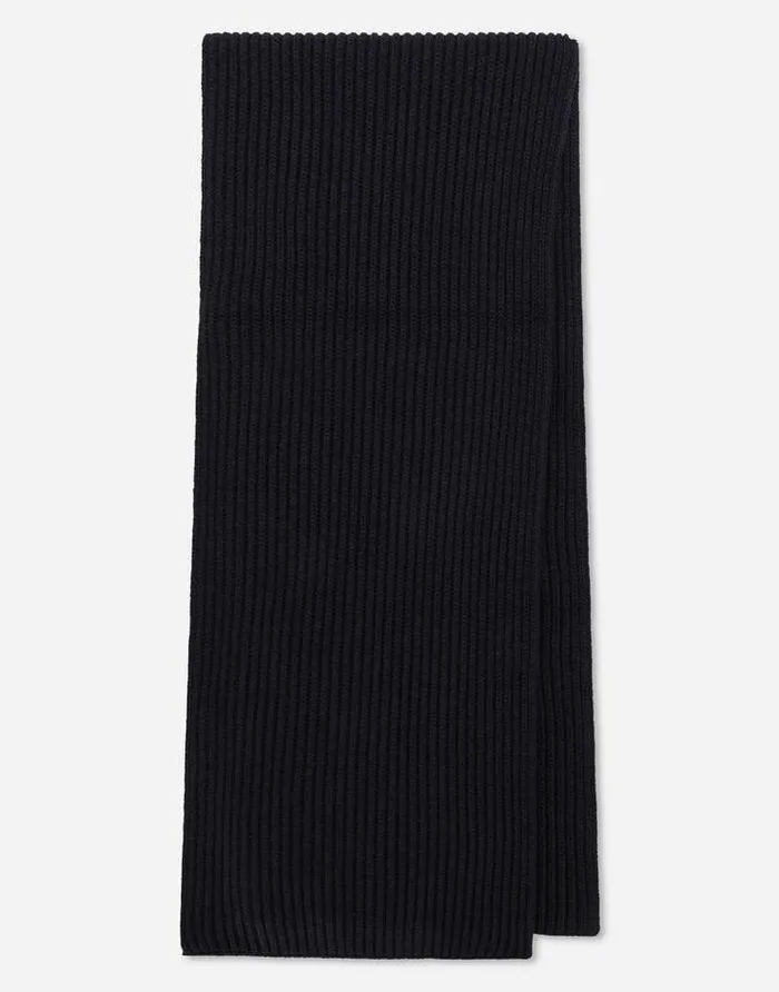 Dolce and Gabbana Scarves And Silks Men Wool Scarf With DG Patch Blue Dolce and Gabbana Scarves And Silks Men Wool Scarf With DG Patch Blue