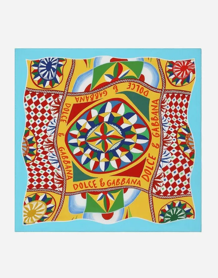 Dolce and Gabbana Scarves And Silks Women Carrettoprint Twill Scarf 7021570 Red Dolce and Gabbana Scarves And Silks Women Carrettoprint Twill Scarf 7021570 Red