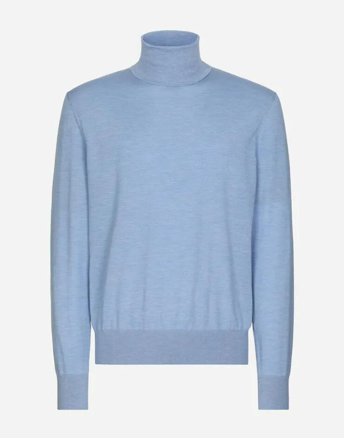 Dolce and Gabbana Sweaters And Cardigans Men Extrafine Cashmere And Silk Turtleneck Sweater Azure Dolce and Gabbana Sweaters And Cardigans Men Extrafine Cashmere And Silk Turtleneck Sweater Azure