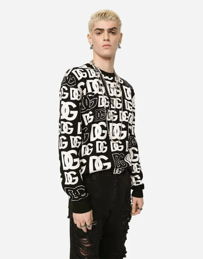 Dolce and Gabbana Sweaters And Cardigans Men Silk Jacquard Roundneck Sweater With DG Logo Multicolor Dolce and Gabbana Sweaters And Cardigans Men Silk Jacquard Roundneck Sweater With DG Logo Multicolor