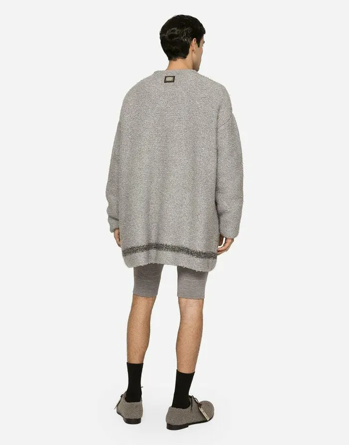 Dolce and Gabbana Sweaters And Cardigans Men Technical Wool Roundneck Sweater With Logo Tag Grey Dolce and Gabbana Sweaters And Cardigans Men Technical Wool Roundneck Sweater With Logo Tag Grey