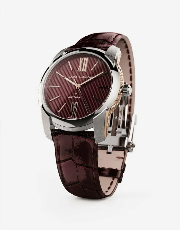 Dolce and Gabbana Watches Men DG7 Watch In Steel With Engraved Side Decoration In Gold Bordeaux