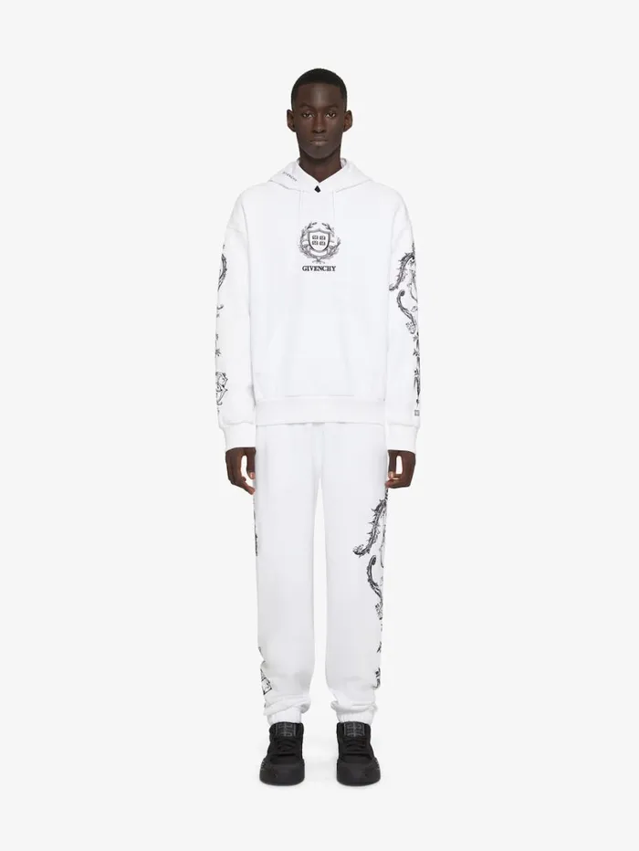 Givenchy GIVENCHY Crest Boxy Fit Hoodie In Fleece White Men Sweatshirts and Hoodies Givenchy GIVENCHY Crest Boxy Fit Hoodie In Fleece White Men Sweatshirts and Hoodies