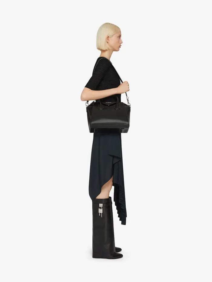 Givenchy Small Antigona Bag In Box Leather Black Women Antigona Givenchy Small Antigona Bag In Box Leather Black Women Antigona