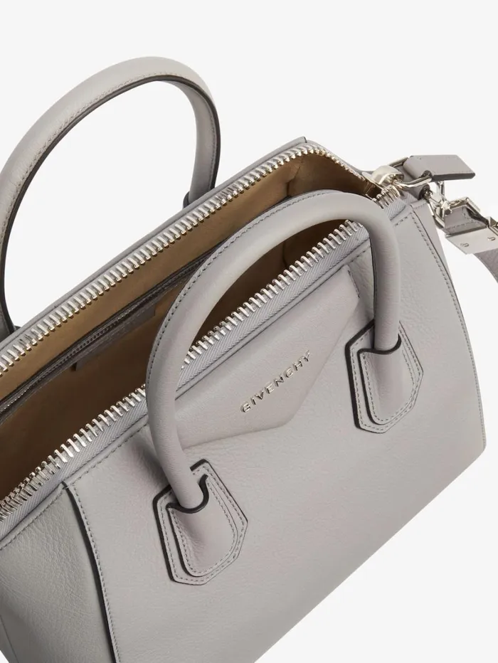 Givenchy Small Antigona Bag In Grained Leather Pearl Grey Women Antigona Givenchy Small Antigona Bag In Grained Leather Pearl Grey Women Antigona