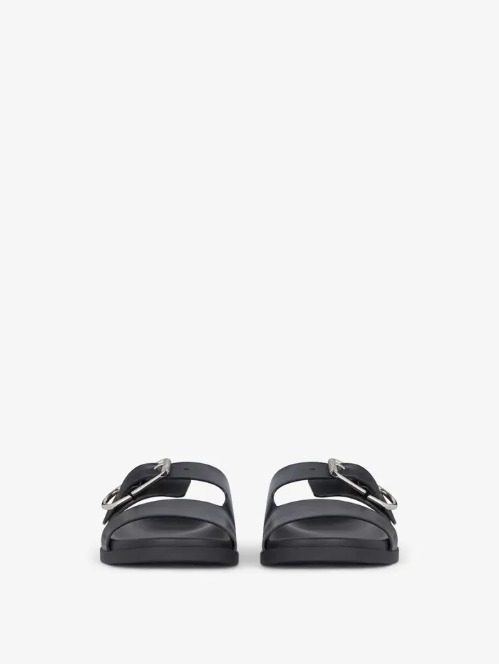 Givenchy Voyou Flat Sandals In Grained Leather Black Men Slides and Sandals Givenchy Voyou Flat Sandals In Grained Leather Black Men Slides and Sandals