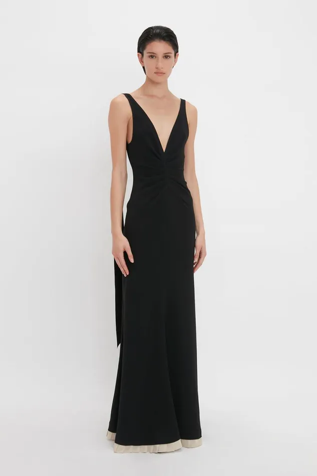 Gowns Women Victoria Beckham VNeck Gathered Waist FloorLength Gown In Black Gowns Women Victoria Beckham VNeck Gathered Waist FloorLength Gown In Black