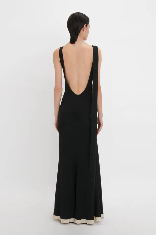 Gowns Women Victoria Beckham VNeck Gathered Waist FloorLength Gown In Black Gowns Women Victoria Beckham VNeck Gathered Waist FloorLength Gown In Black