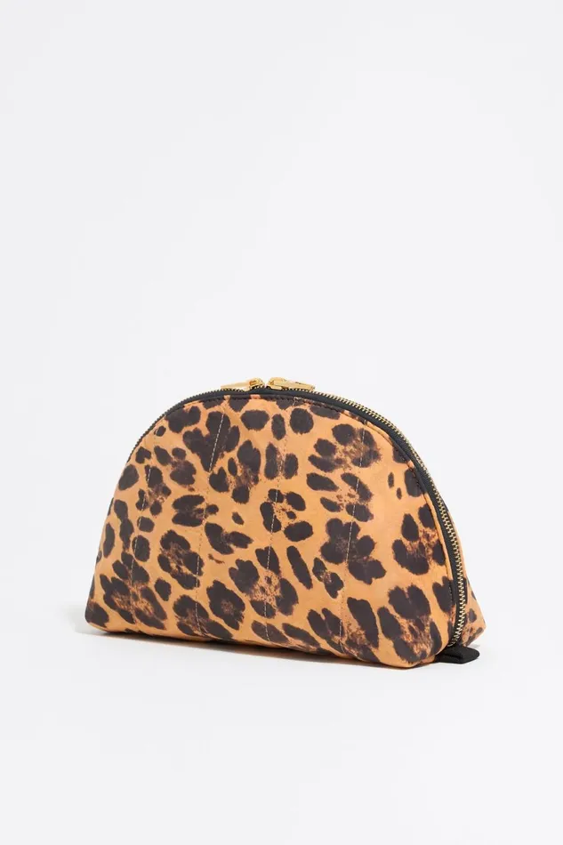 Large Leopard Nylon Halfmoon Makeup Case Leopard Natural Women Bimba Y Lola Vanity Pouches Large Leopard Nylon Halfmoon Makeup Case Leopard Natural Women Bimba Y Lola Vanity Pouches