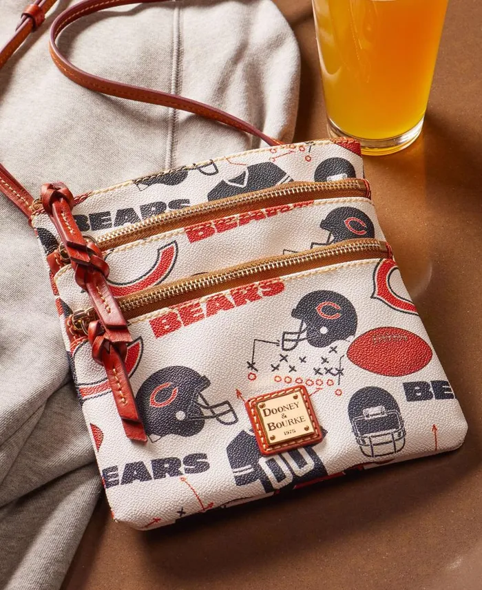 NFL Bears N S Triple Zip Crossbody Bears Woman Dooney and Bourke Crossbodies NFL Bears N S Triple Zip Crossbody Bears Woman Dooney and Bourke Crossbodies