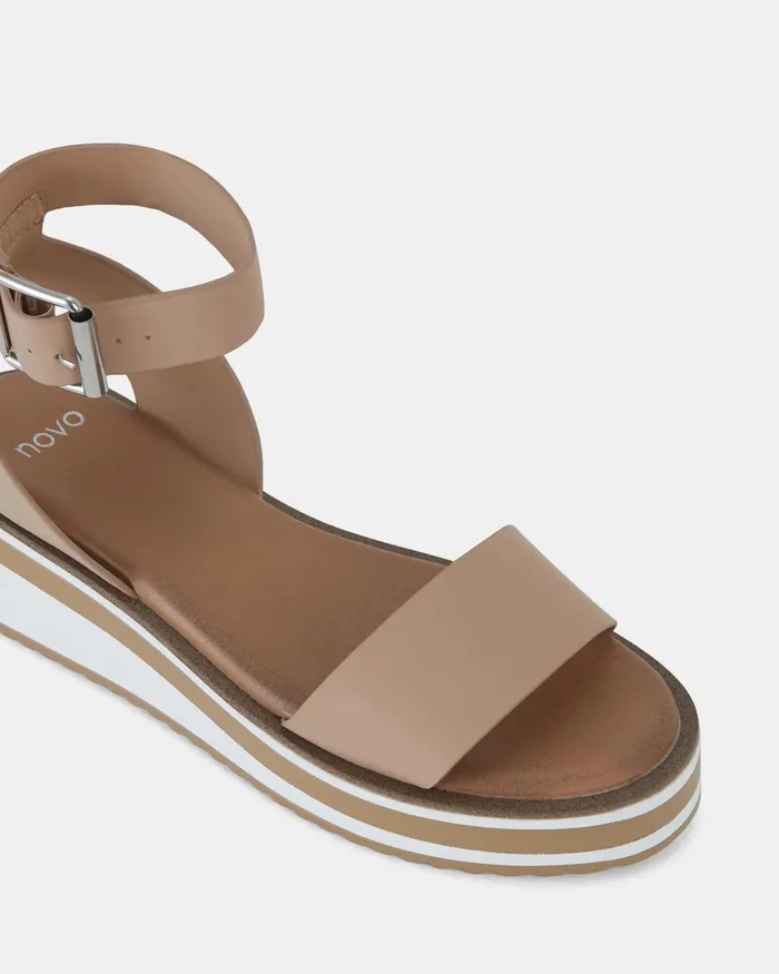 NOVO Shoes Flatforms Women THALIYA CAMEL Strappy Sandals