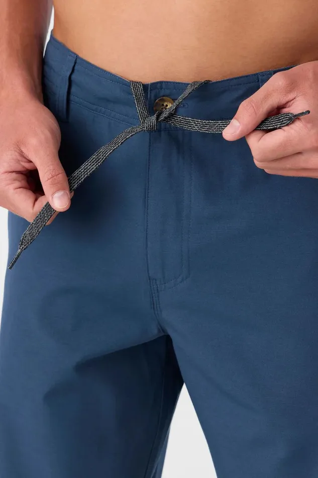 RESERVE LIGHT CHECK 21034 HYBRID SHORTS Navy Men O039NEILL Featured