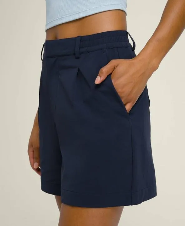 Shorts Women Wilson Wynne Pleated Short Classic Navy