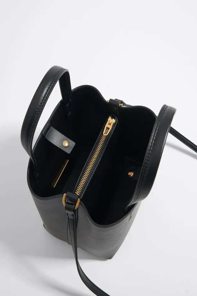 Small Black Leather Chihuahua Bag Black Women Bimba Y Lola Crossbody Bags