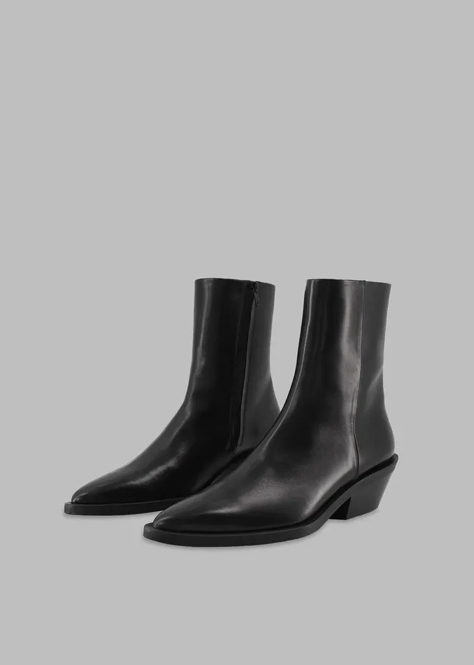 The Frankie Shop AEmery Hudson Boot 8211 Black 8211 Women