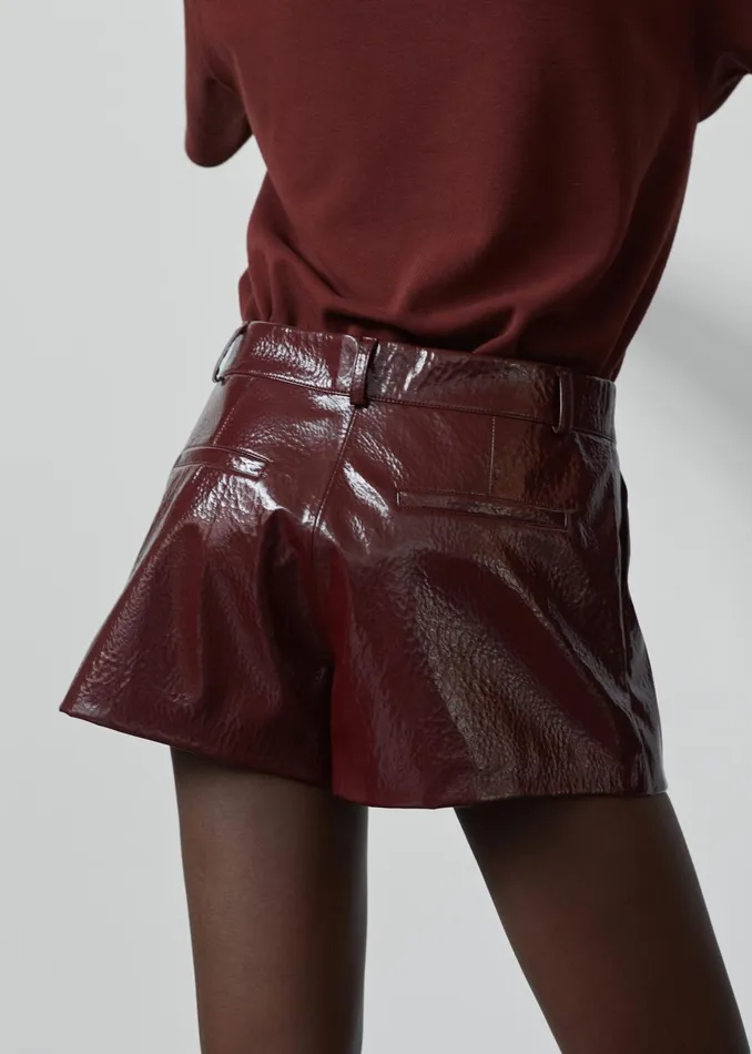 The Frankie Shop Bottoms Kate Crackled Faux Leather Mini Shorts 8211 Burgundy 8211 Women