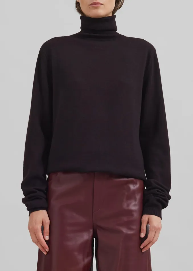 The Frankie Shop Knitwear Eve Thin Turtleneck Sweater 8211 Dark Plum 8211 Women