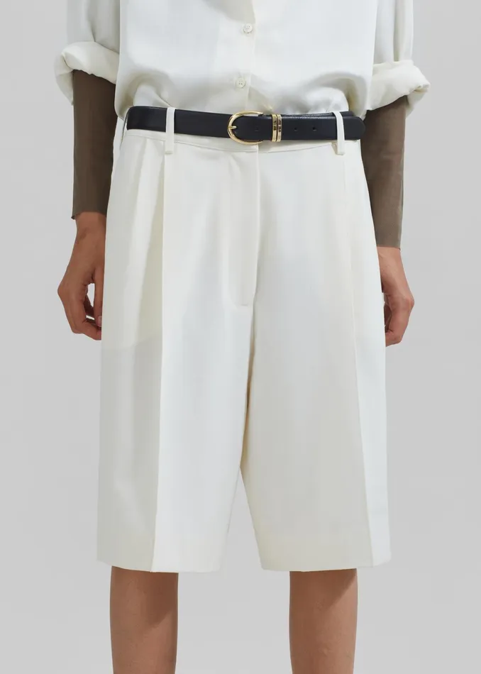 The Frankie Shop Ora Leather Belt 8211 BlackGold 8211 Women