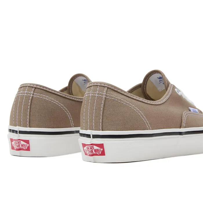 Vans Classics Men Anaheim Factory Authentic 44 DX Shoes Yellow