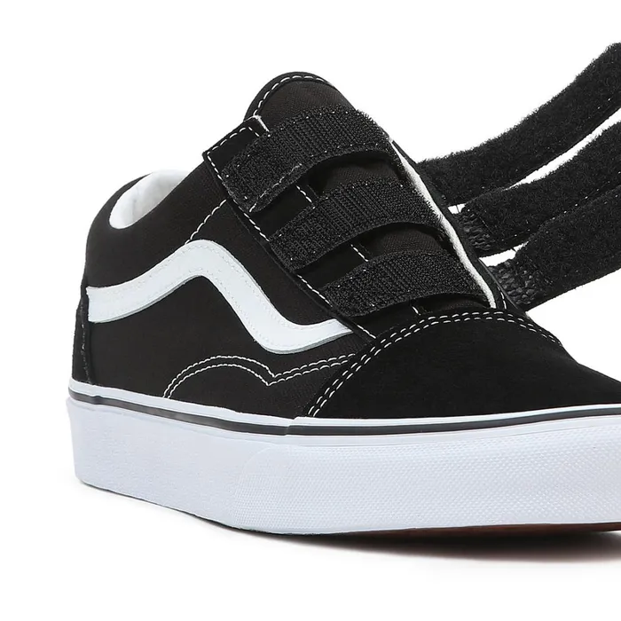 Vans Classics Men SuedeCanvas Old Skool Hook And Loop Shoes Black White