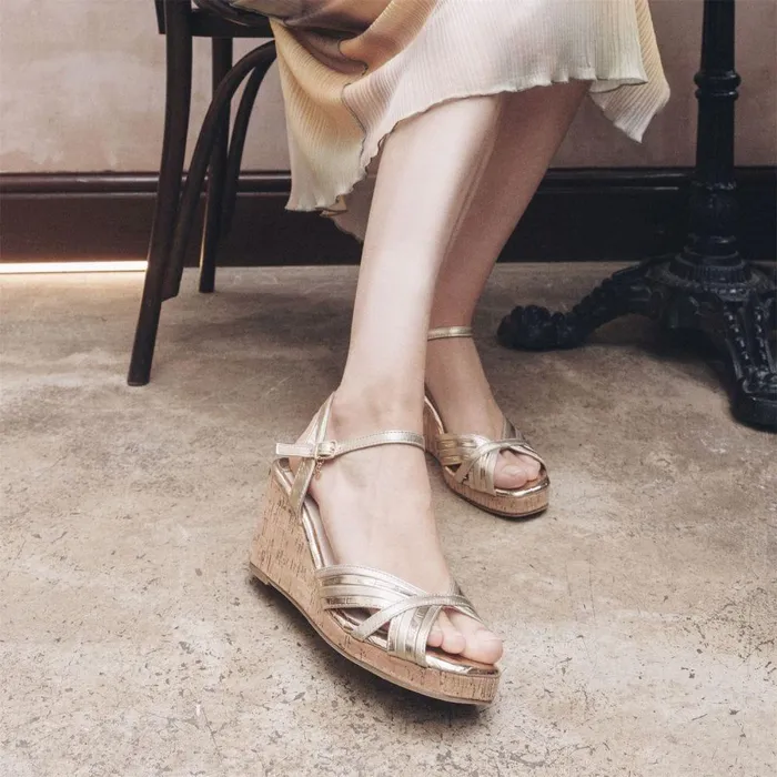Women Moda In Pelle Wedge Sandals Peppermint Gold Leather
