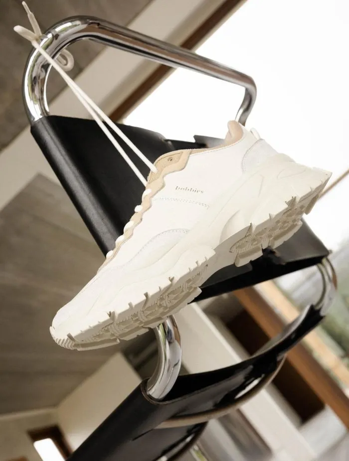 Women Sneakers Bobbies Rinjani Off White and Milos Beige Women Sneakers Bobbies Rinjani Off White and Milos Beige