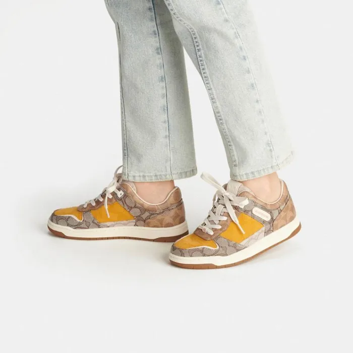 Women Sneakers Coach C201 Low Top Sneaker In Mixed Signature Fabric Buttercuptan Women Sneakers Coach C201 Low Top Sneaker In Mixed Signature Fabric Buttercuptan